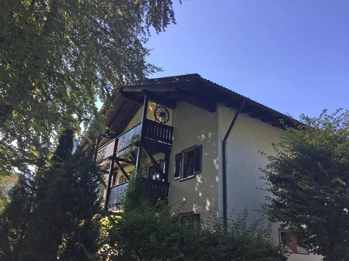 Ferienwohnung Haus Kampenwand Loehr contacts
